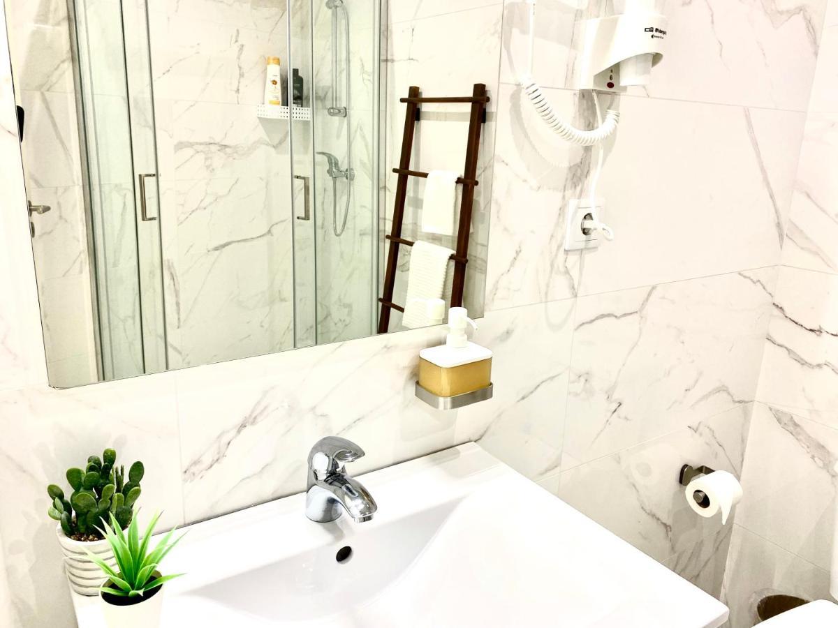 Red Apartment Em Fatima A 250M Do Santuario Ngoại thất bức ảnh