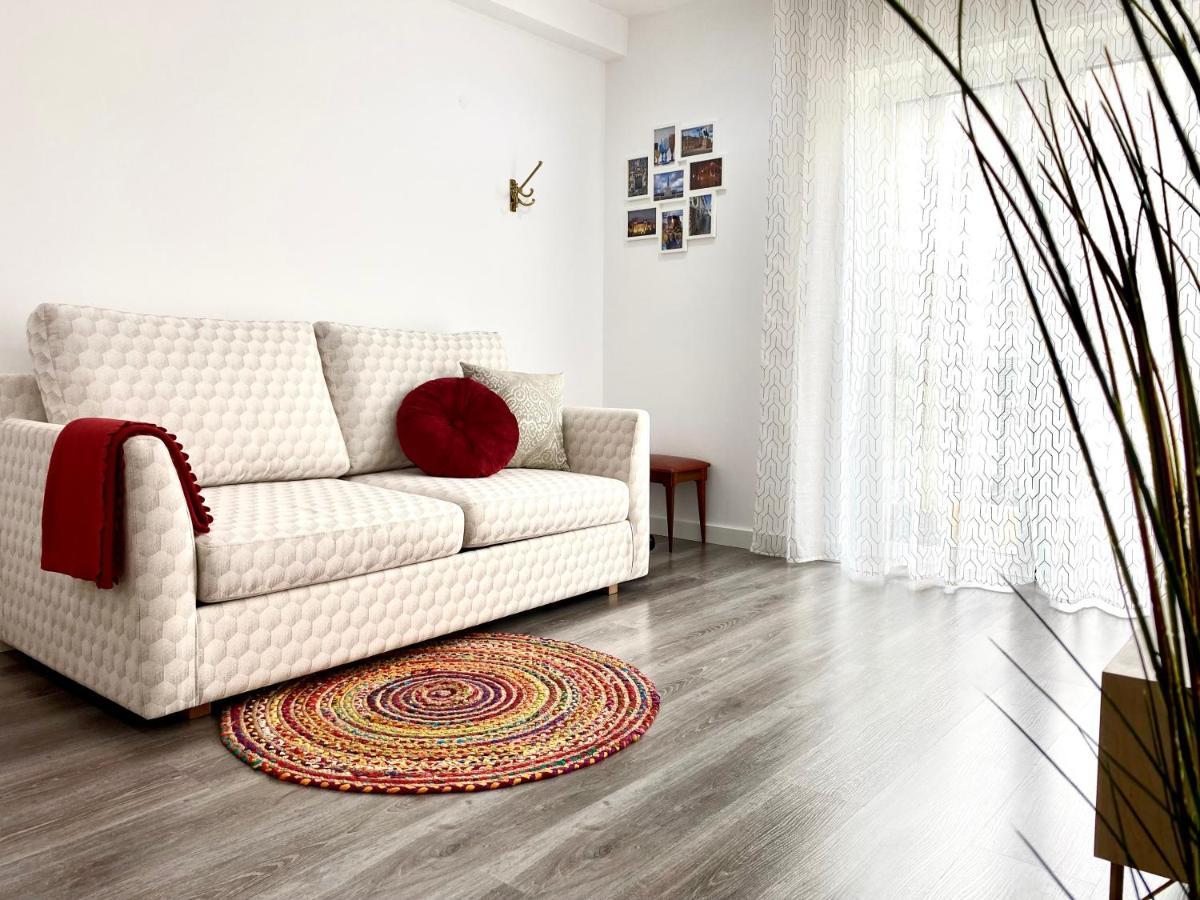 Red Apartment Em Fatima A 250M Do Santuario Ngoại thất bức ảnh